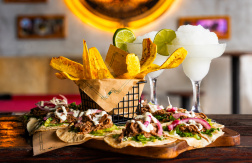 Paga $18.50: Bandeja de Tacos