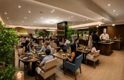 Desde $27: Grill Buffet