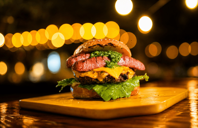 Paga $36.50: Burgers a elegir de cualquiera del menú